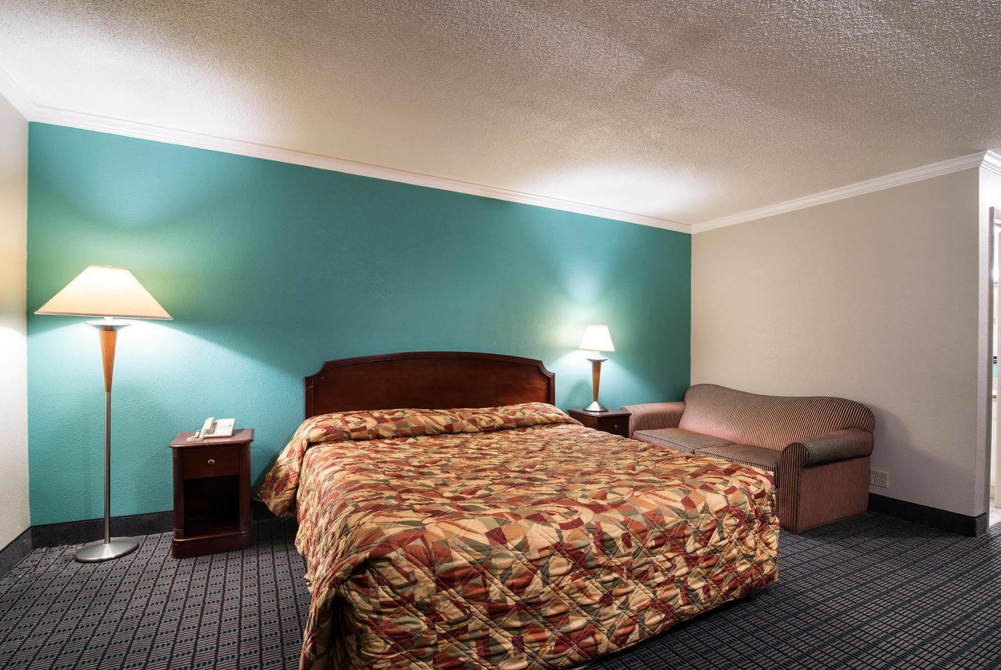 Rodeway Inn East Syracuse Exterior foto